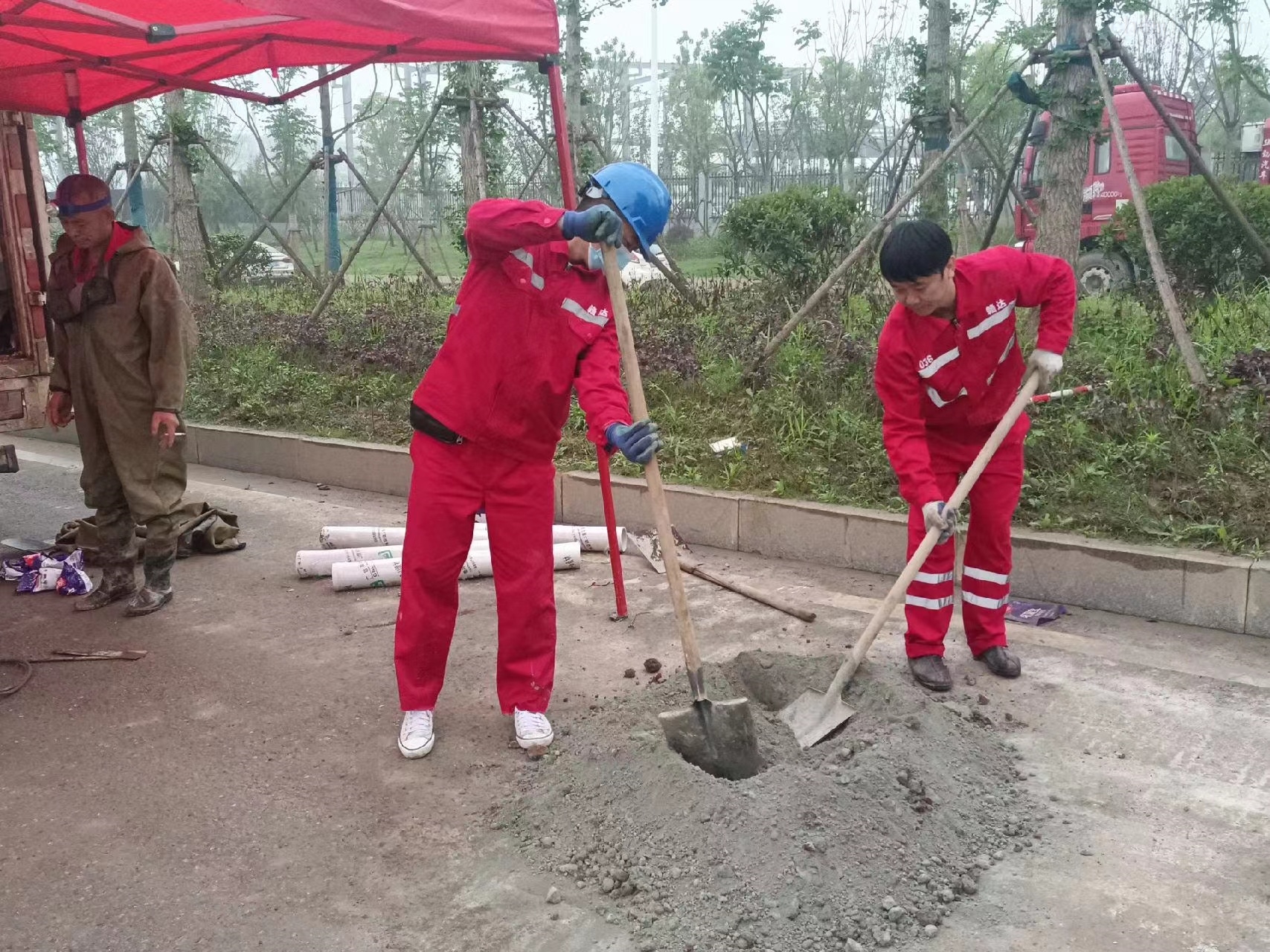 河东管道疏通哪家好】及时进行市政管道清淤
